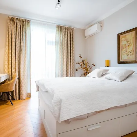 Apartment Cozy Heaven At Vitosha Blvd - - 2bdr *